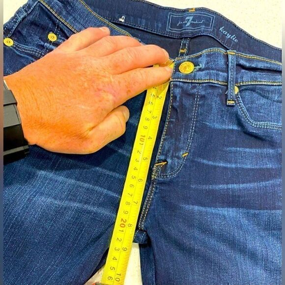 7 For All Mankind Kaylie Stretch Bootcut Flare Jeans 29x32 EUC - Picture 6 of 10